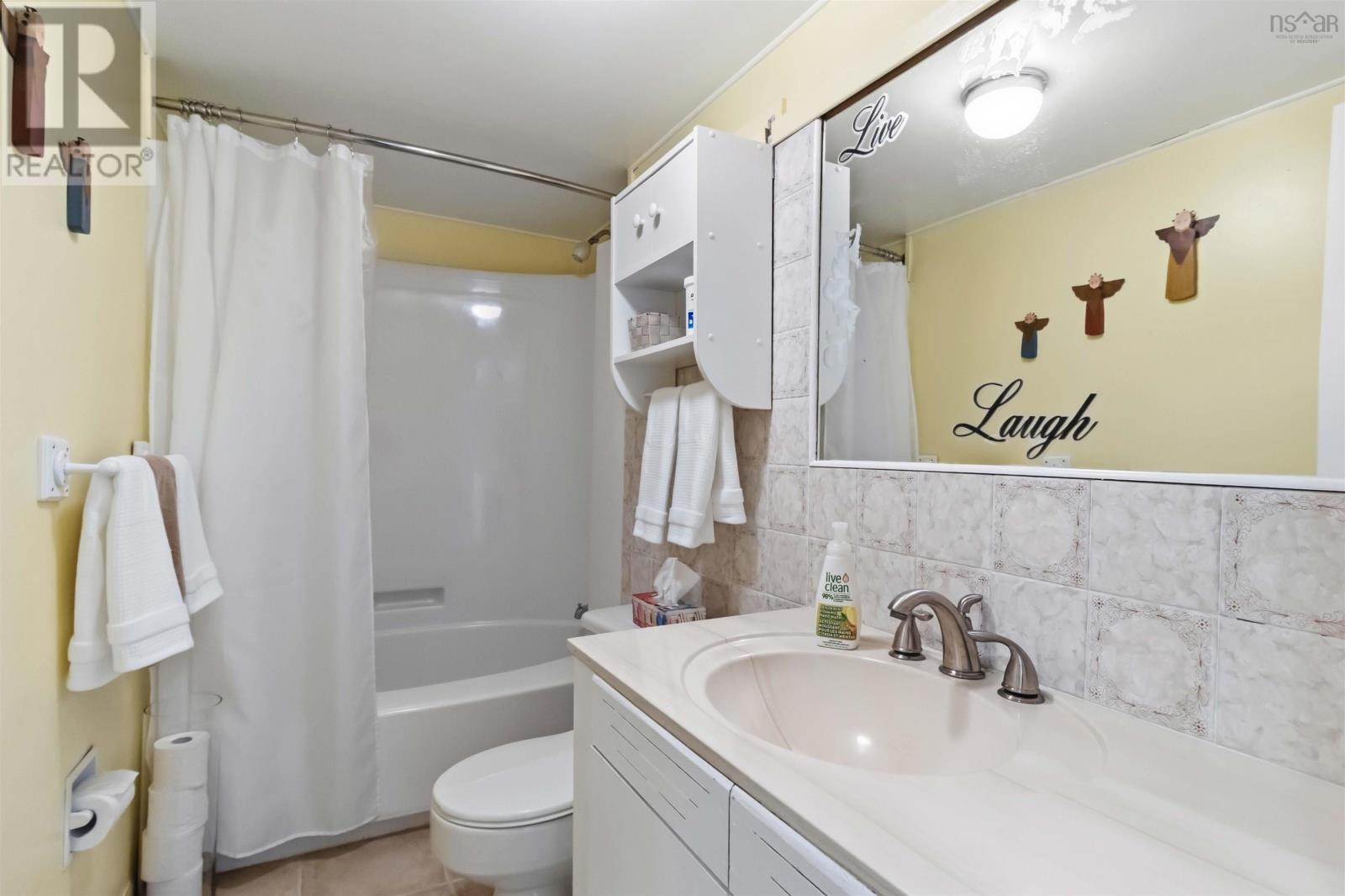 Property 33 of 49 of 52 Flamingo Drive