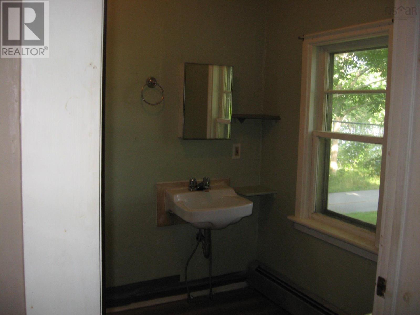 166 West Street - 13