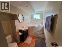 58 Dunfield Crescent, Meadow Lake, SK S9X1C4 Photo 18