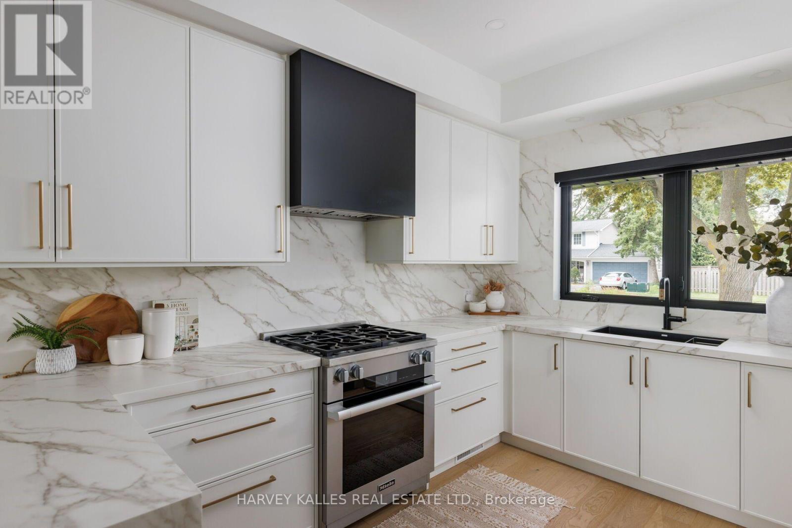 75 MARKLAND DRIVE - Image 22