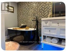73 Crofting Crescent, Markham, ON L6E0W1 Photo 11