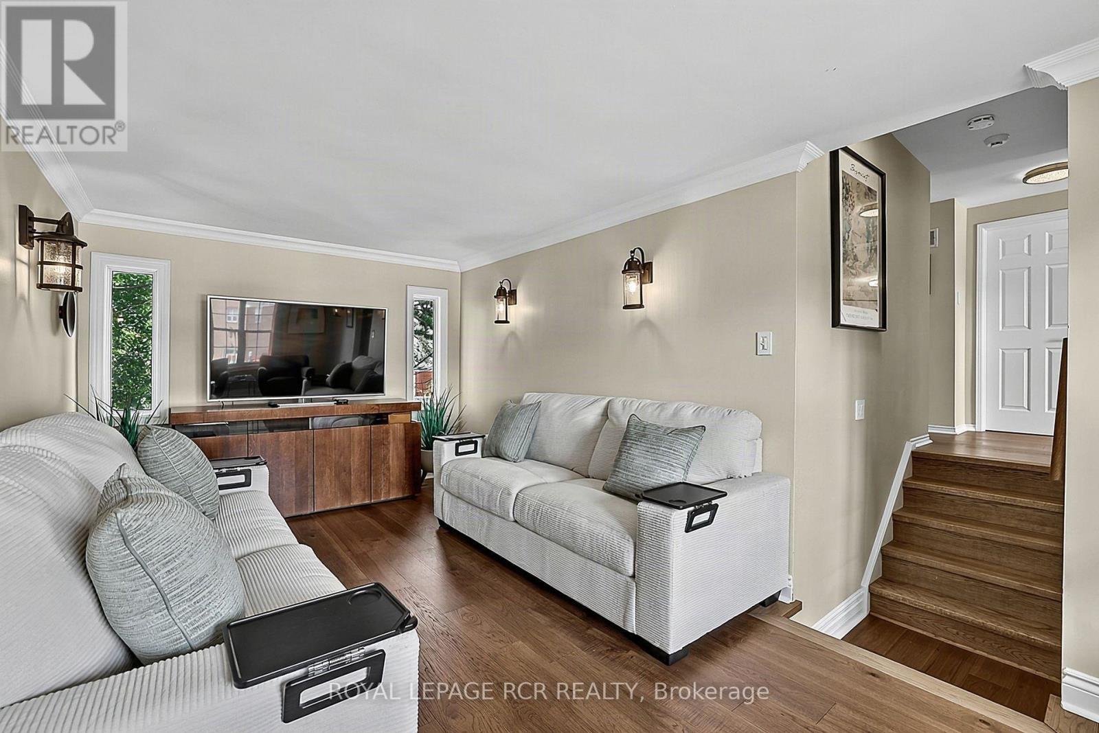 411 BUTLER COURT - 20