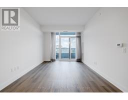 1004 - 10 Gatineau Drive, Vaughan, ON L4J0L2 Photo 6