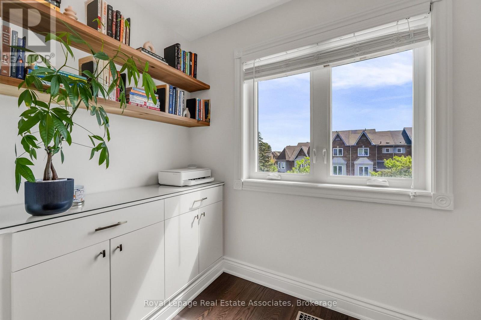 8 PRESTWICK AVENUE - Image 30