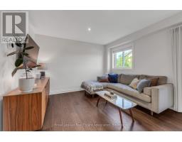 8 Prestwick Avenue, Vaughan, ON L6A2B6 Photo 11