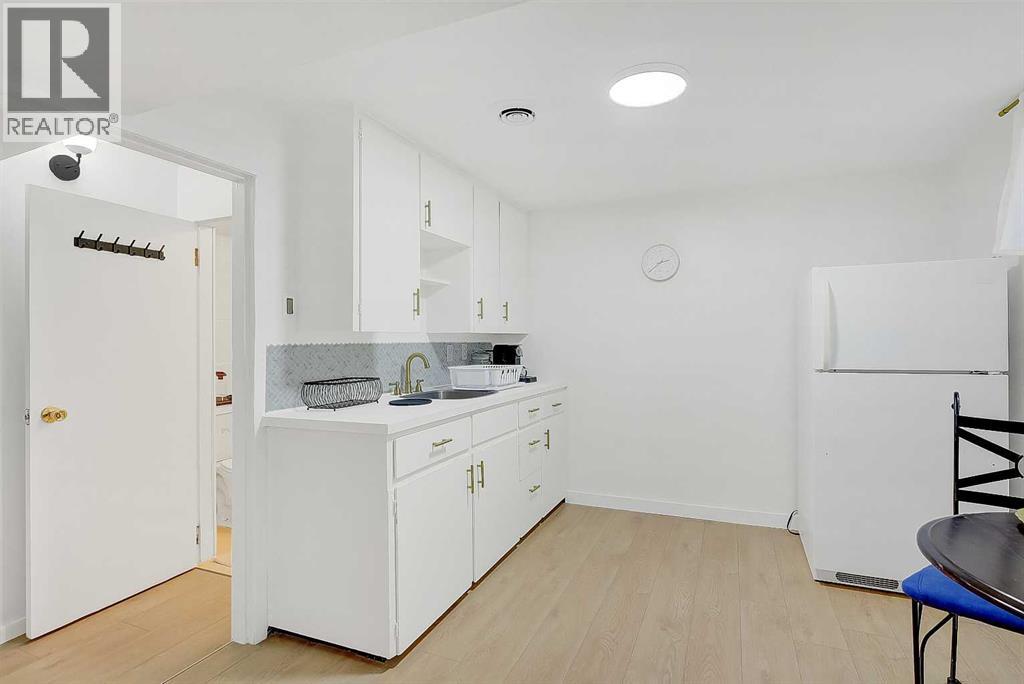 9622 108 Avenue - Image 36