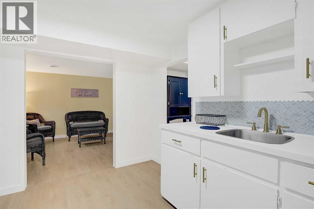 9622 108 Avenue - Image 37