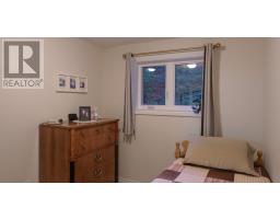 19 Elmwood Crescent thumbnail 18