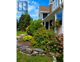 12-20 Meadow Lane thumbnail 9