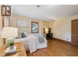 318 Guelph Avenue, Cambridge, ON N3C4A5 Photo 26