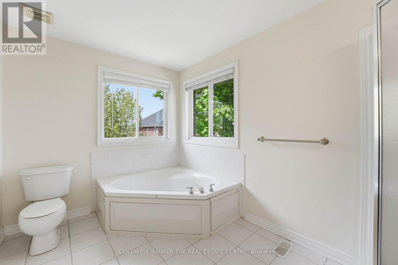 44 PRINCE WILLIAM WAY - Image 12