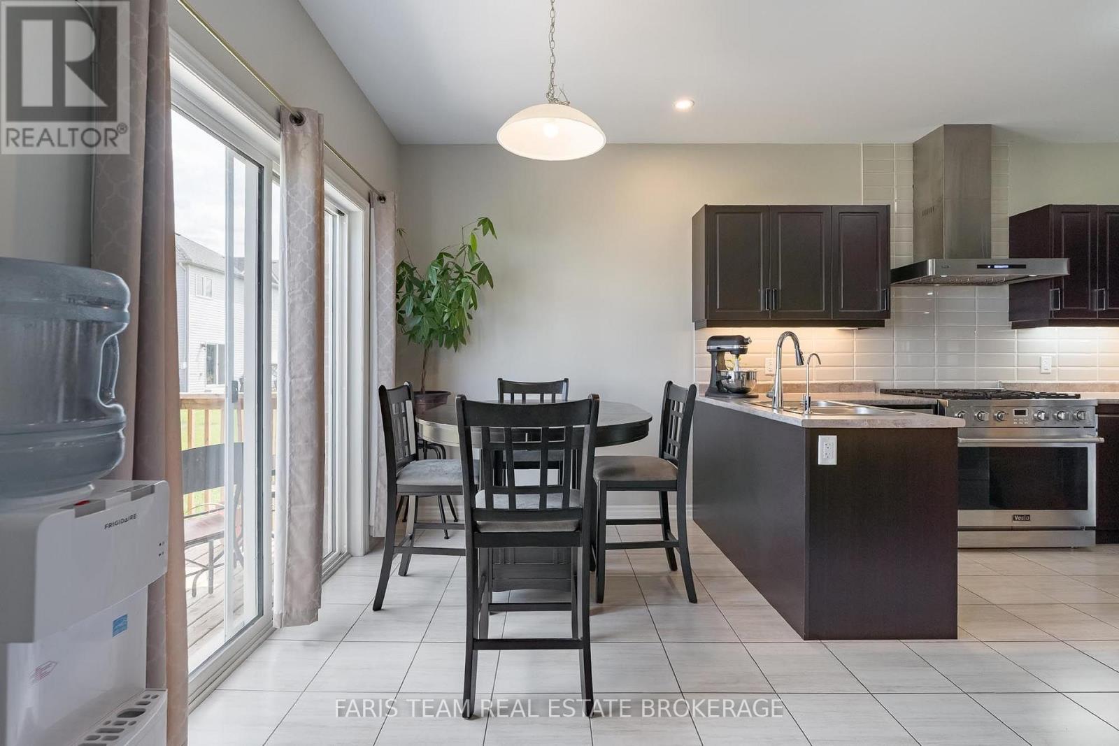 207 CUBITT STREET - Image 9