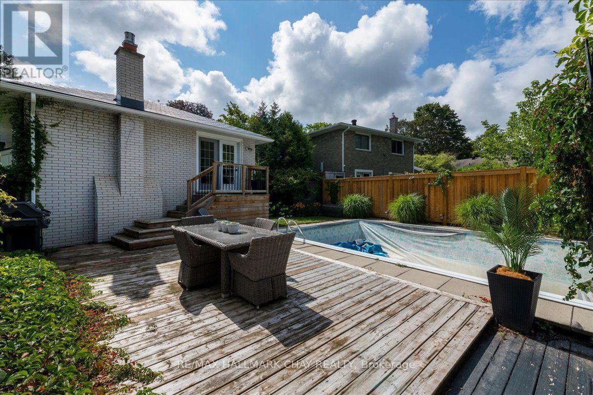 19 HIGHCROFT ROAD - Image 43