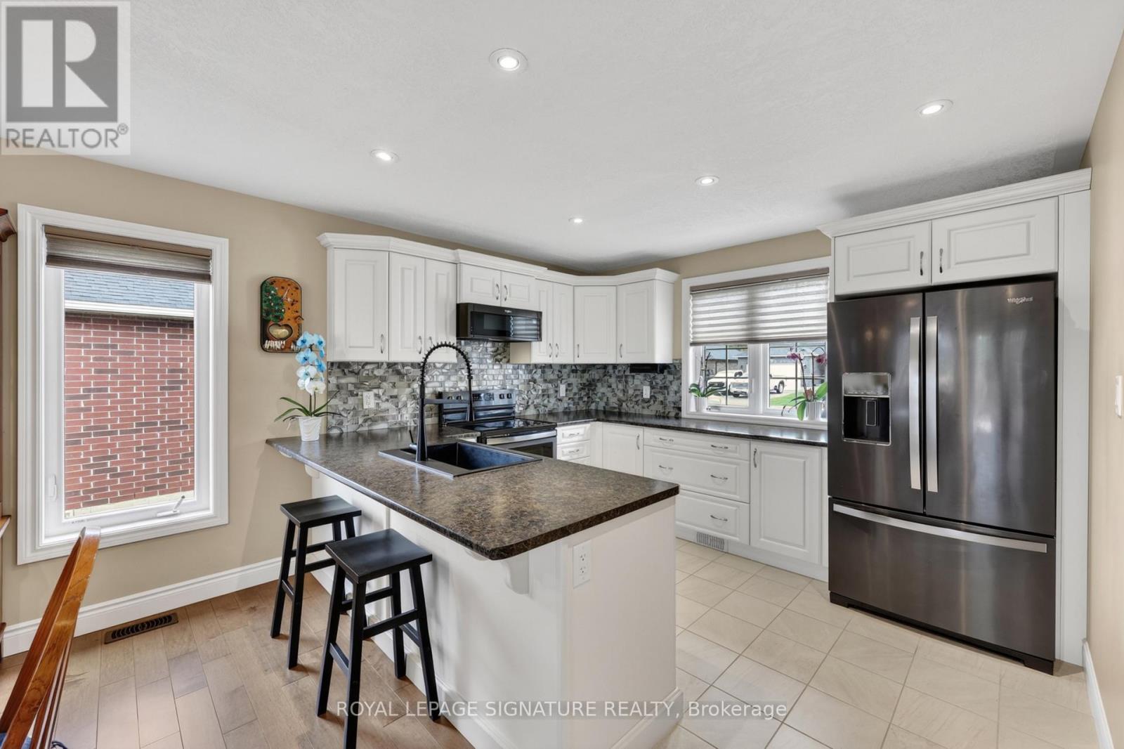 22 HUNTER AVENUE - Image 13