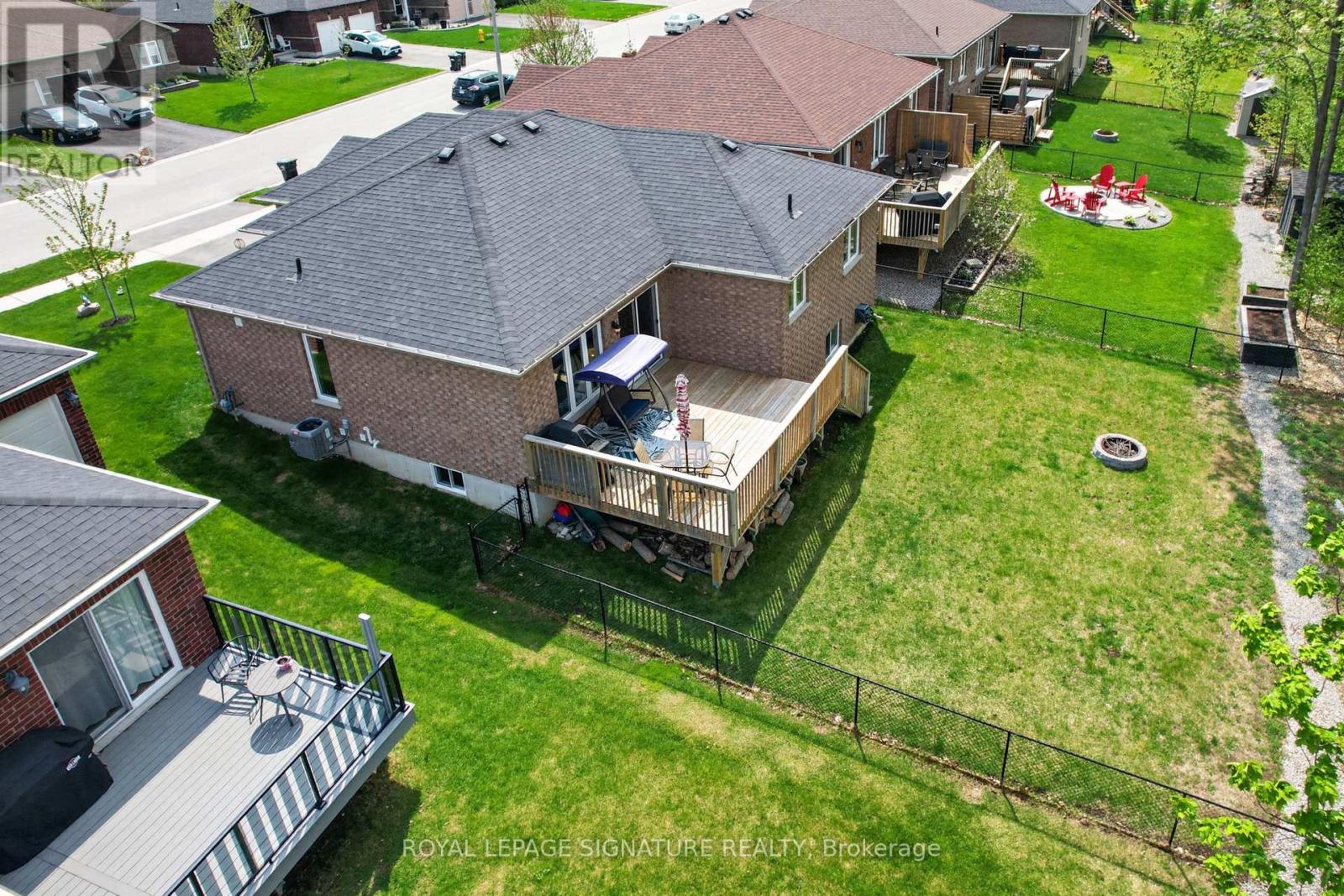 22 HUNTER AVENUE - Image 44