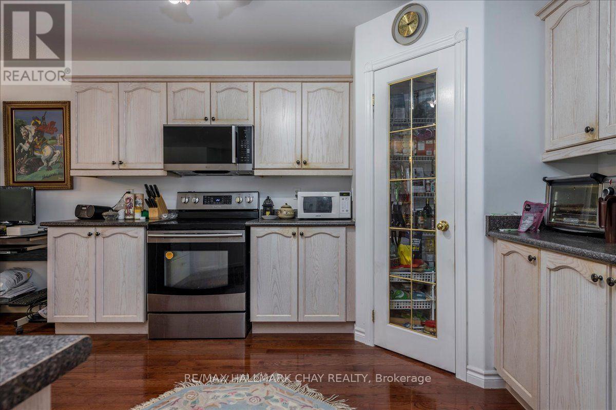 245 PRINGLE DRIVE - Image 8
