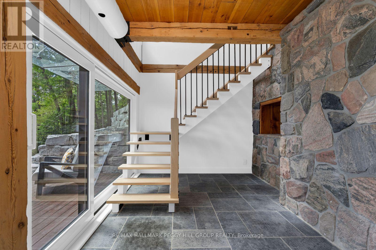 11 CRESTWOOD DRIVE - Image 17