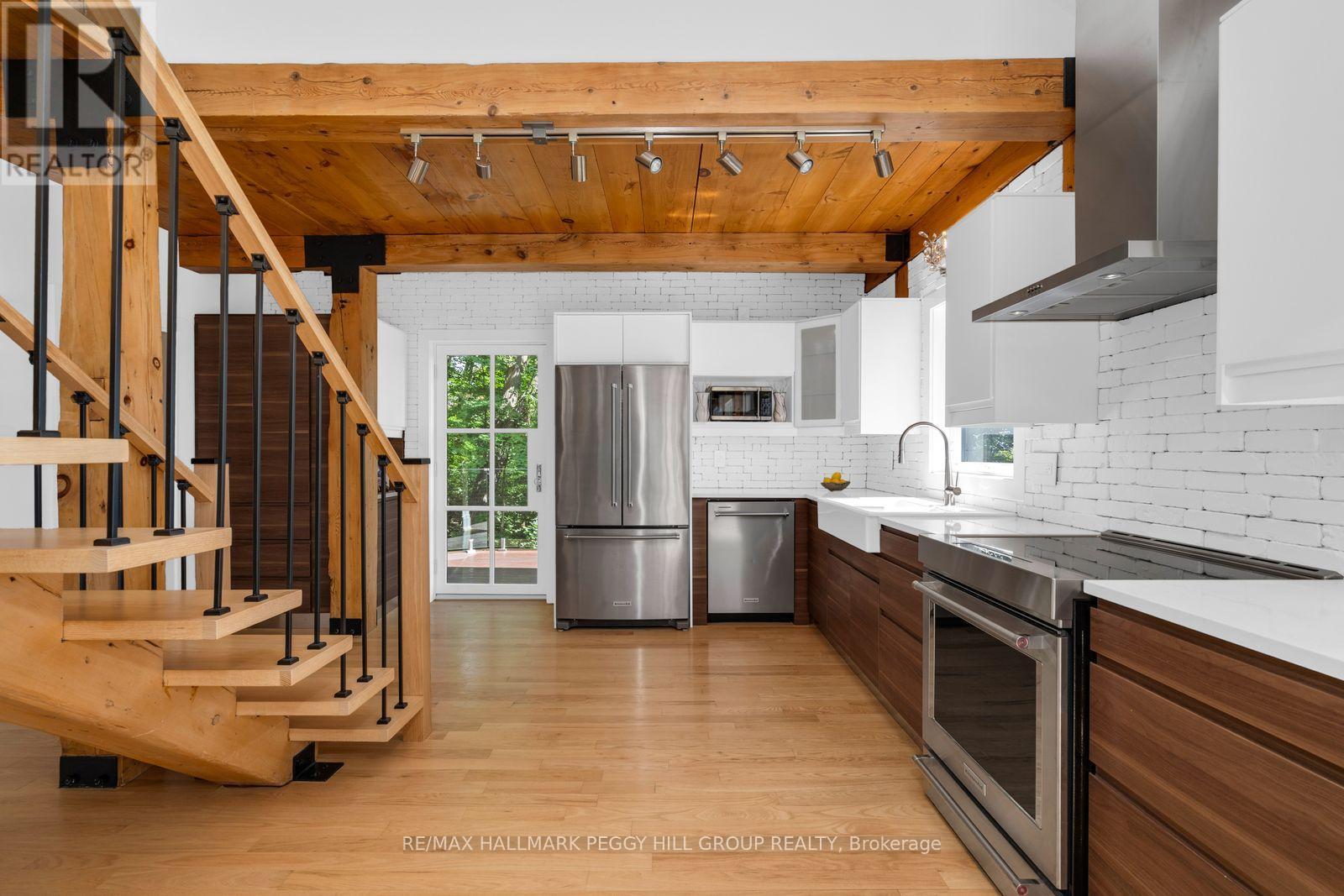 11 CRESTWOOD DRIVE - Image 4