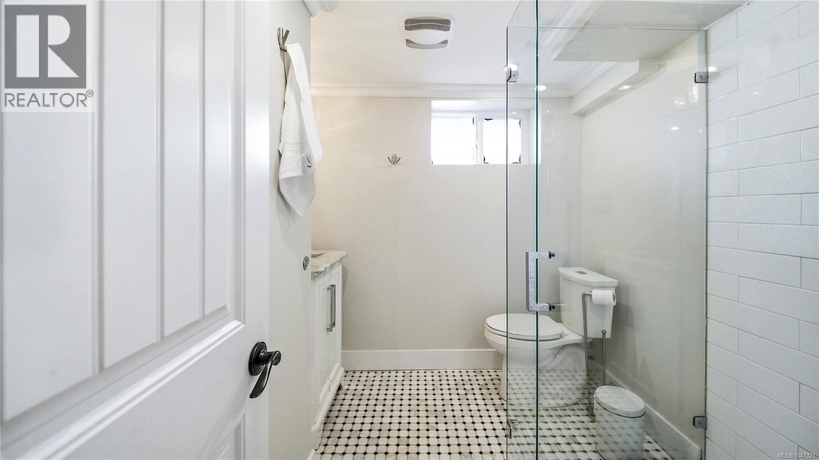 1721 Amphion St - 26