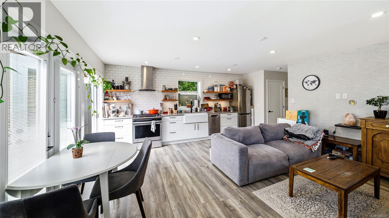 1721 Amphion St - 49