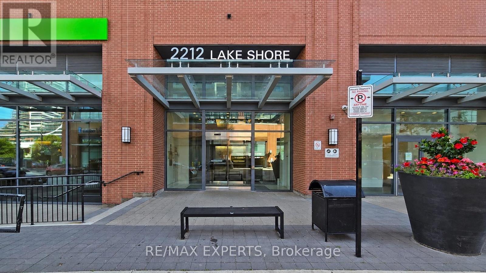 #615 2212 LAKESHORE BOULEVARD W - 33