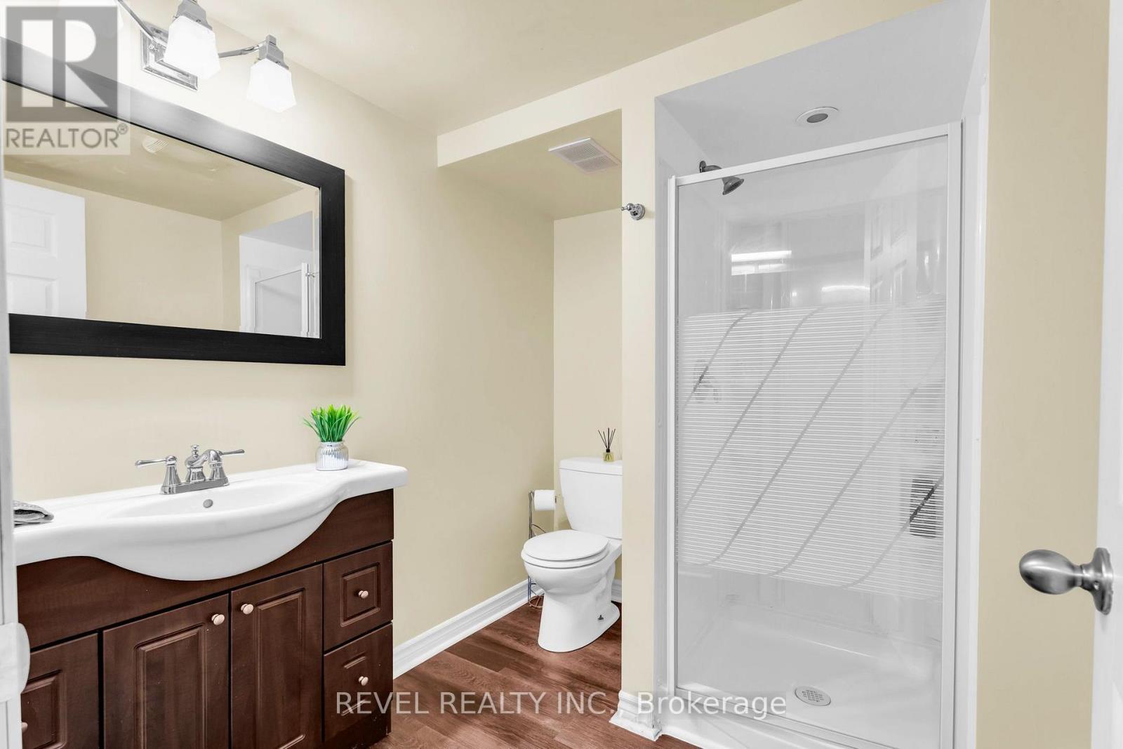 33 WILSON CRESCENT - Image 30