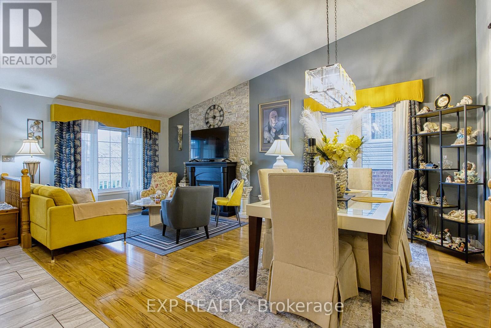 7192 KELLY DRIVE - 9