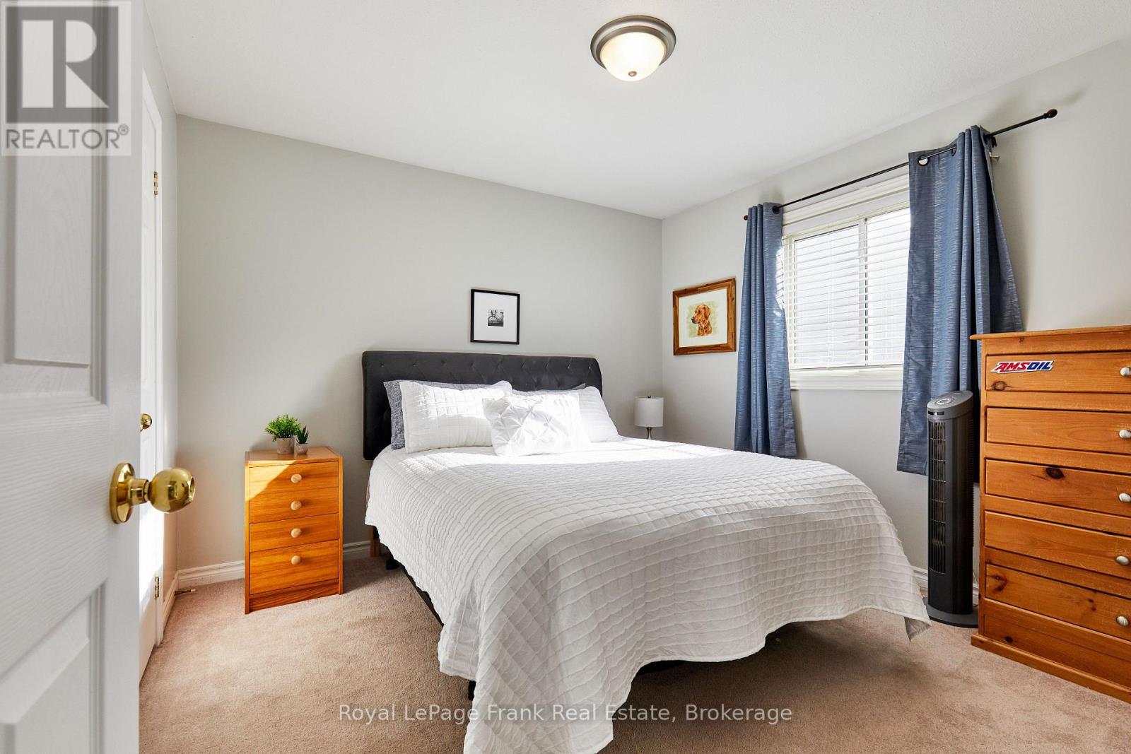 24 BEVERLY STREET - Image 17