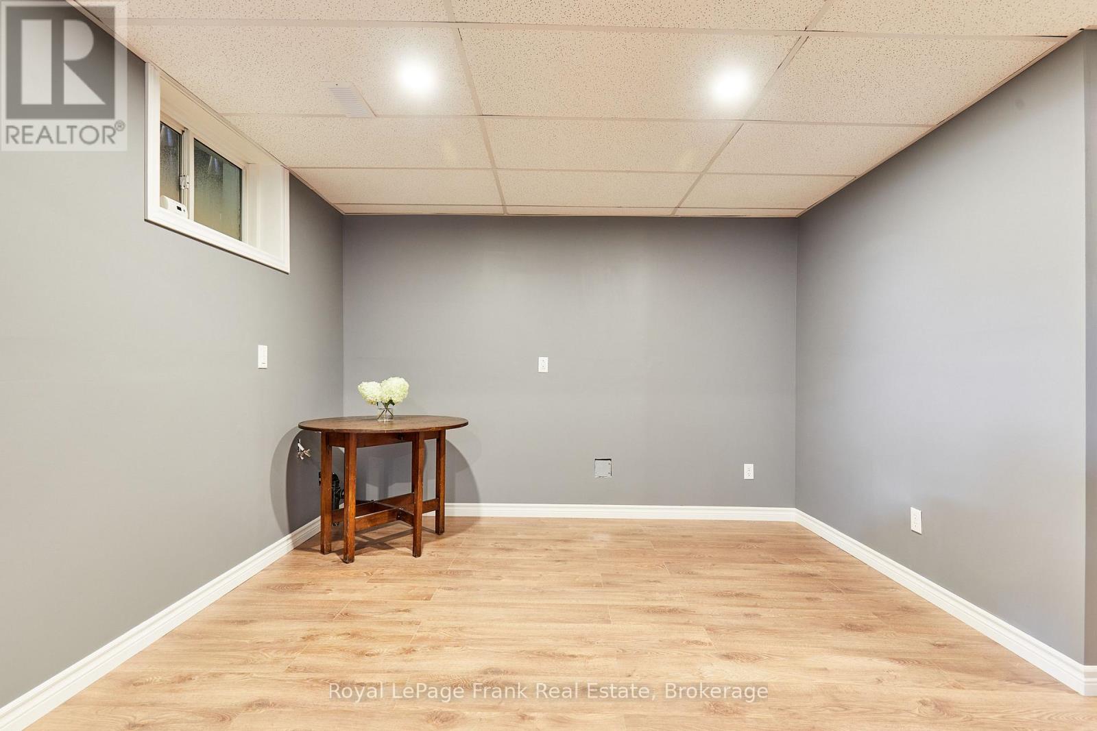 24 BEVERLY STREET - Image 24