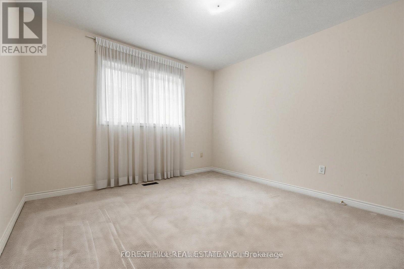 17 LADY LYNN CRESCENT - Image 29