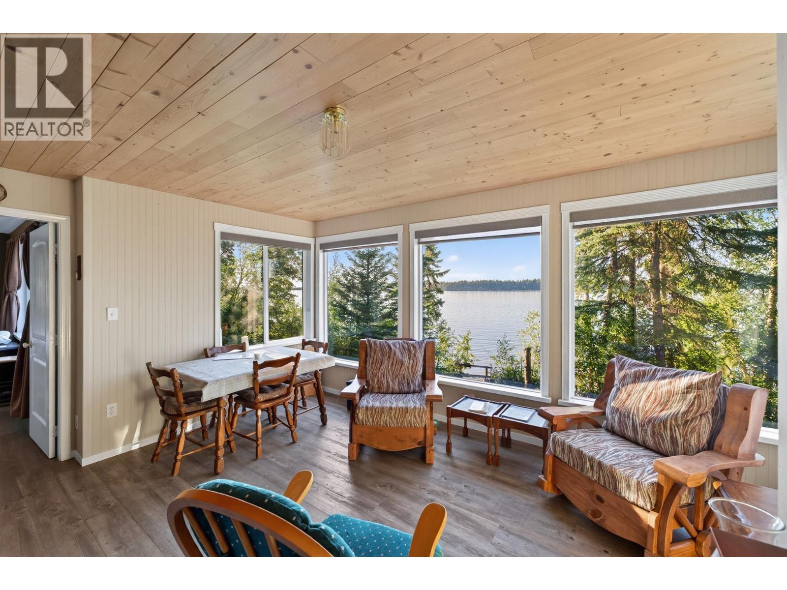 52200 LLOYD DRIVE, Cluculz Lake