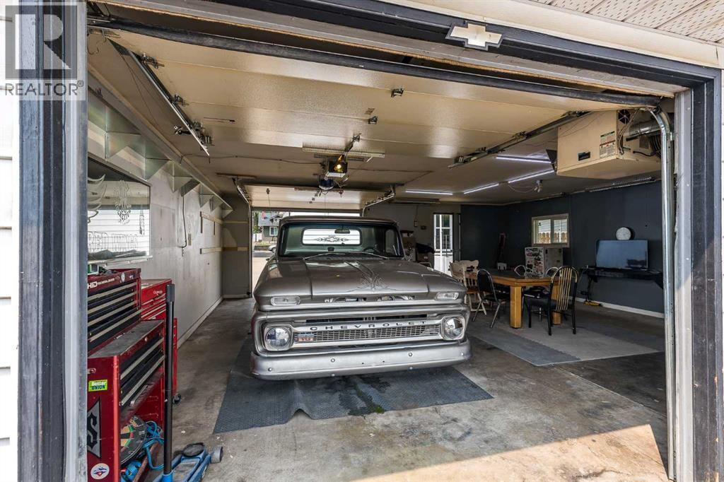 109 4 Street SE - Image 49