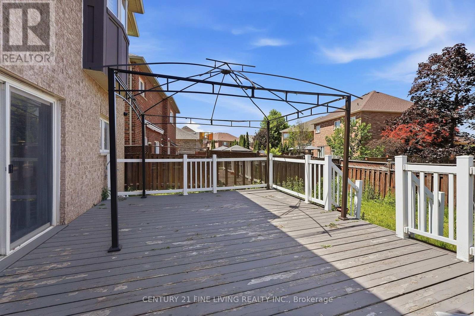38 EIFFEL BOULEVARD - Image 36