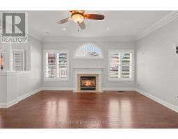 Family room - 38 Eiffel Boulevard, Brampton, ON L6P1W3 Photo 10