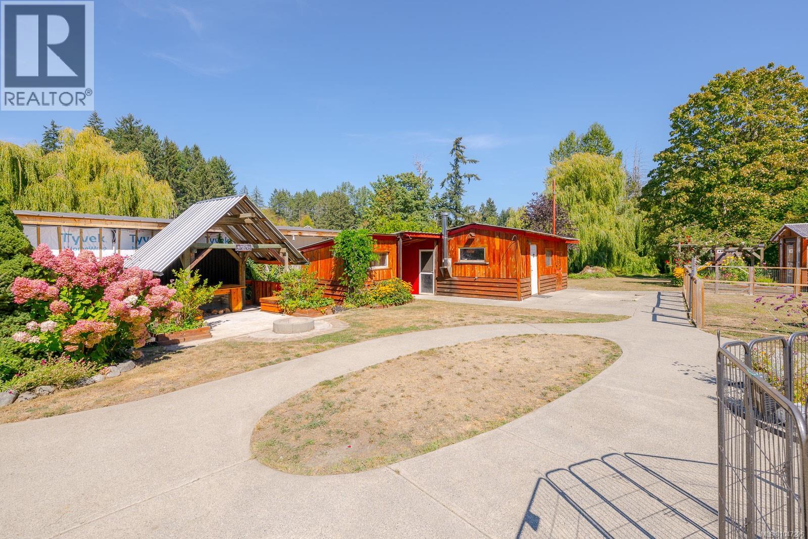 1574 MacMillan Rd - 38