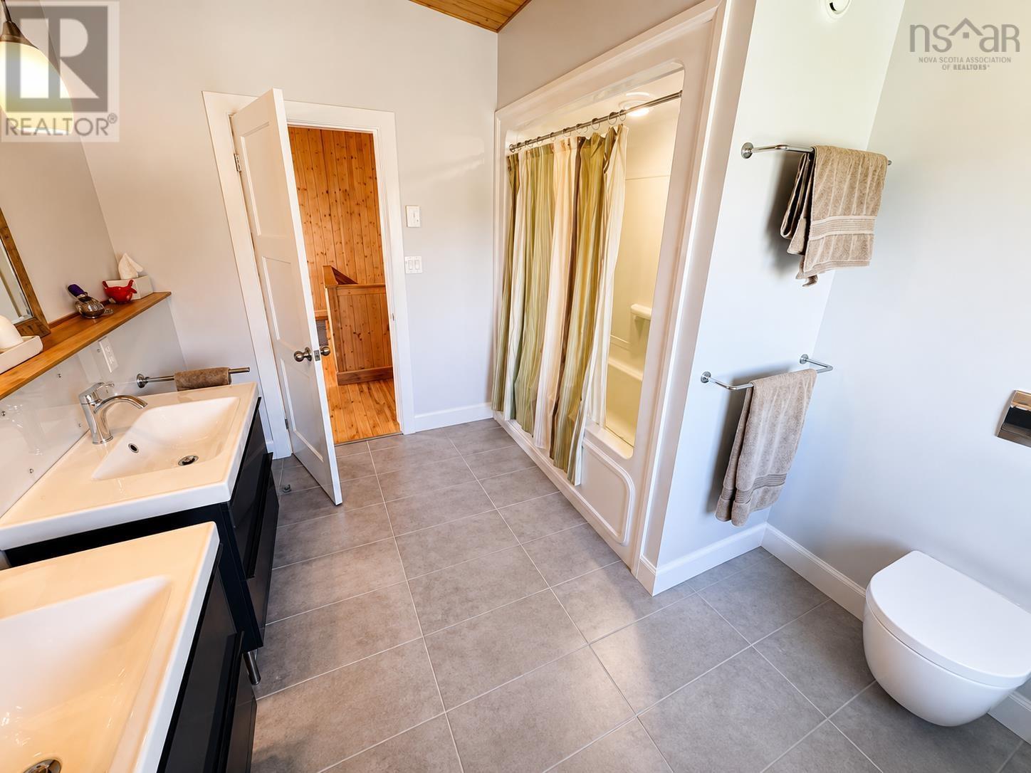 Property 20 of 36 of 122 Peter Sosna Drive