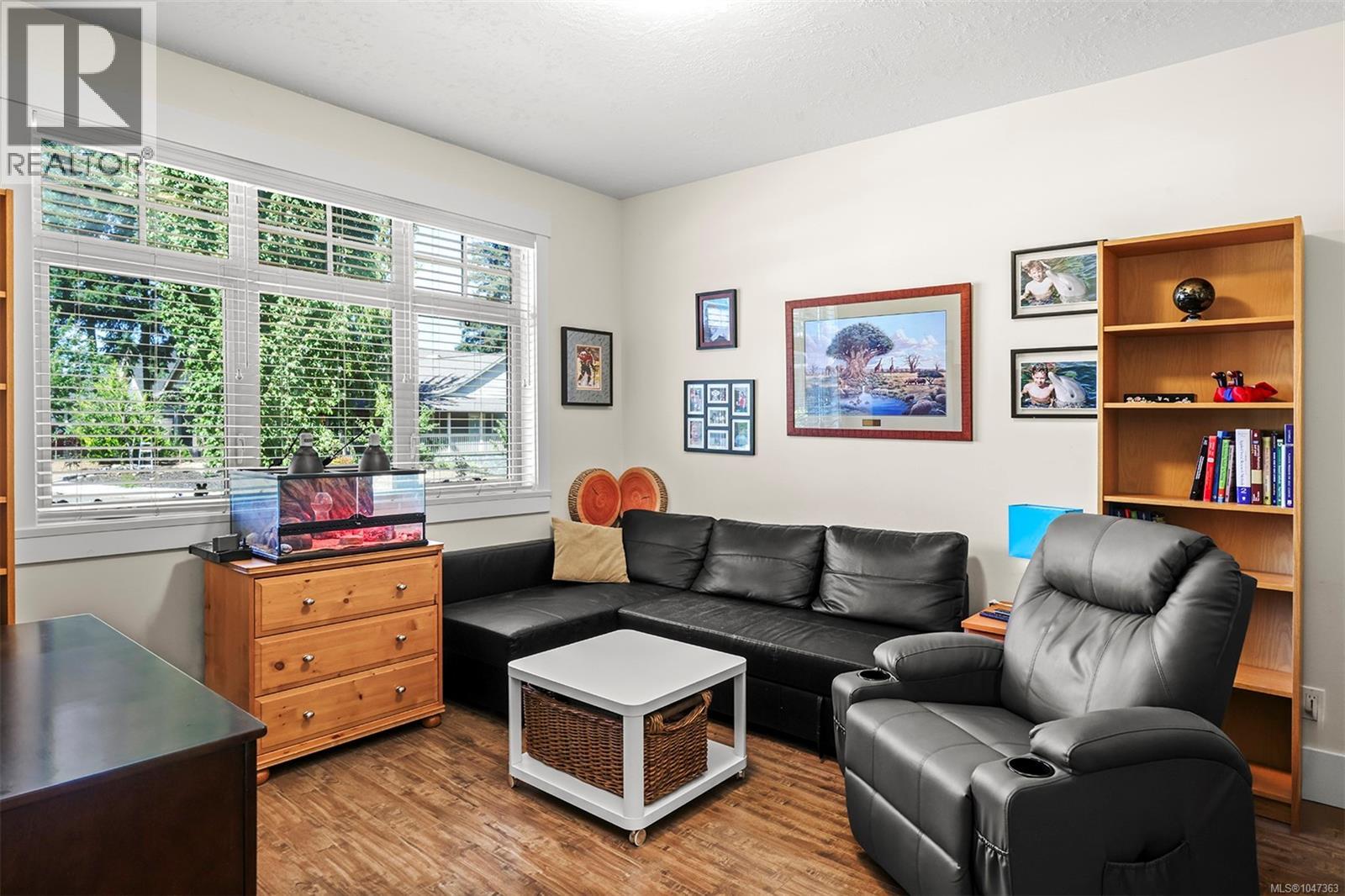 2967 Cascara Cres - Image 9