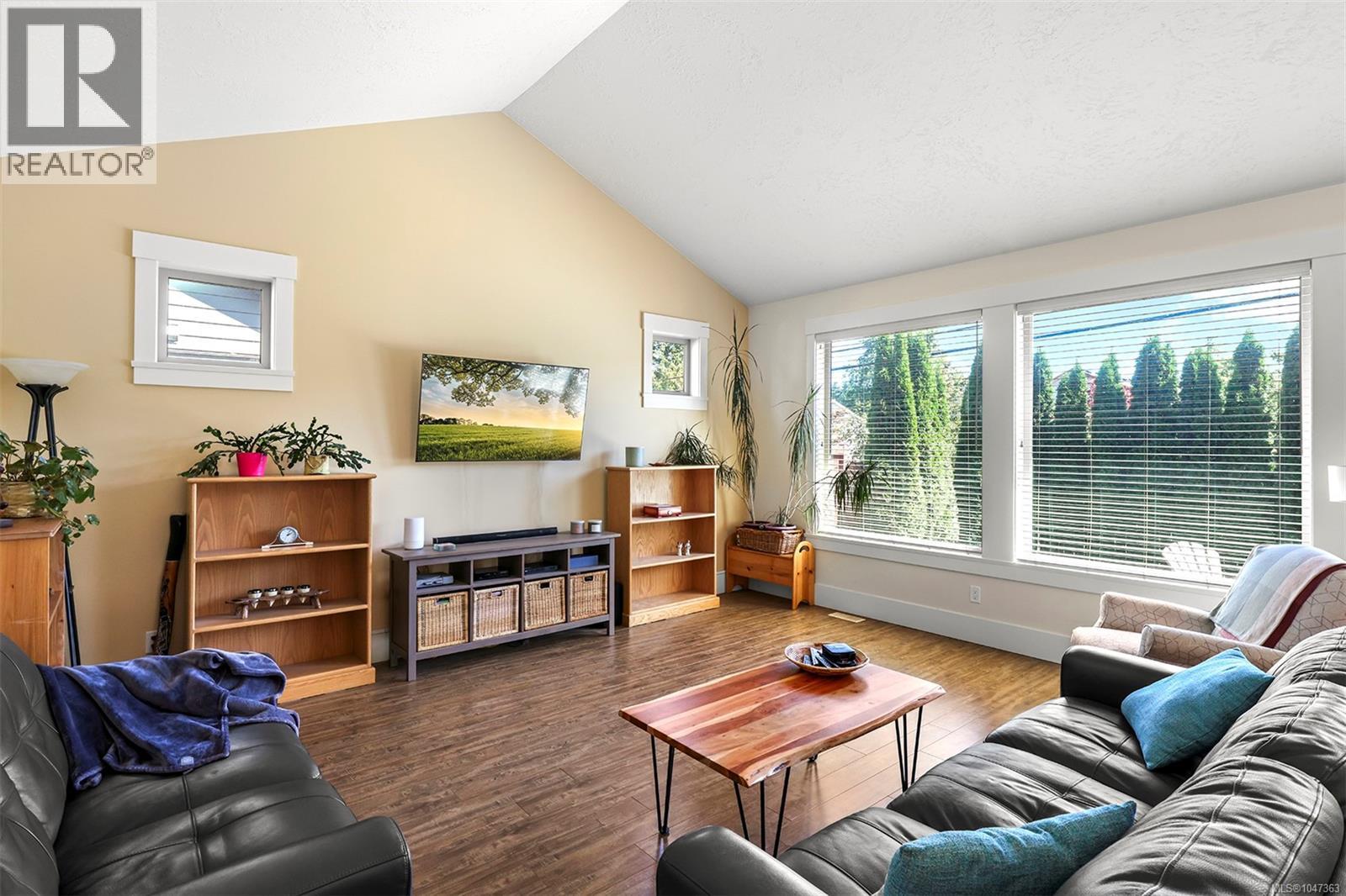2967 Cascara Cres - Image 13
