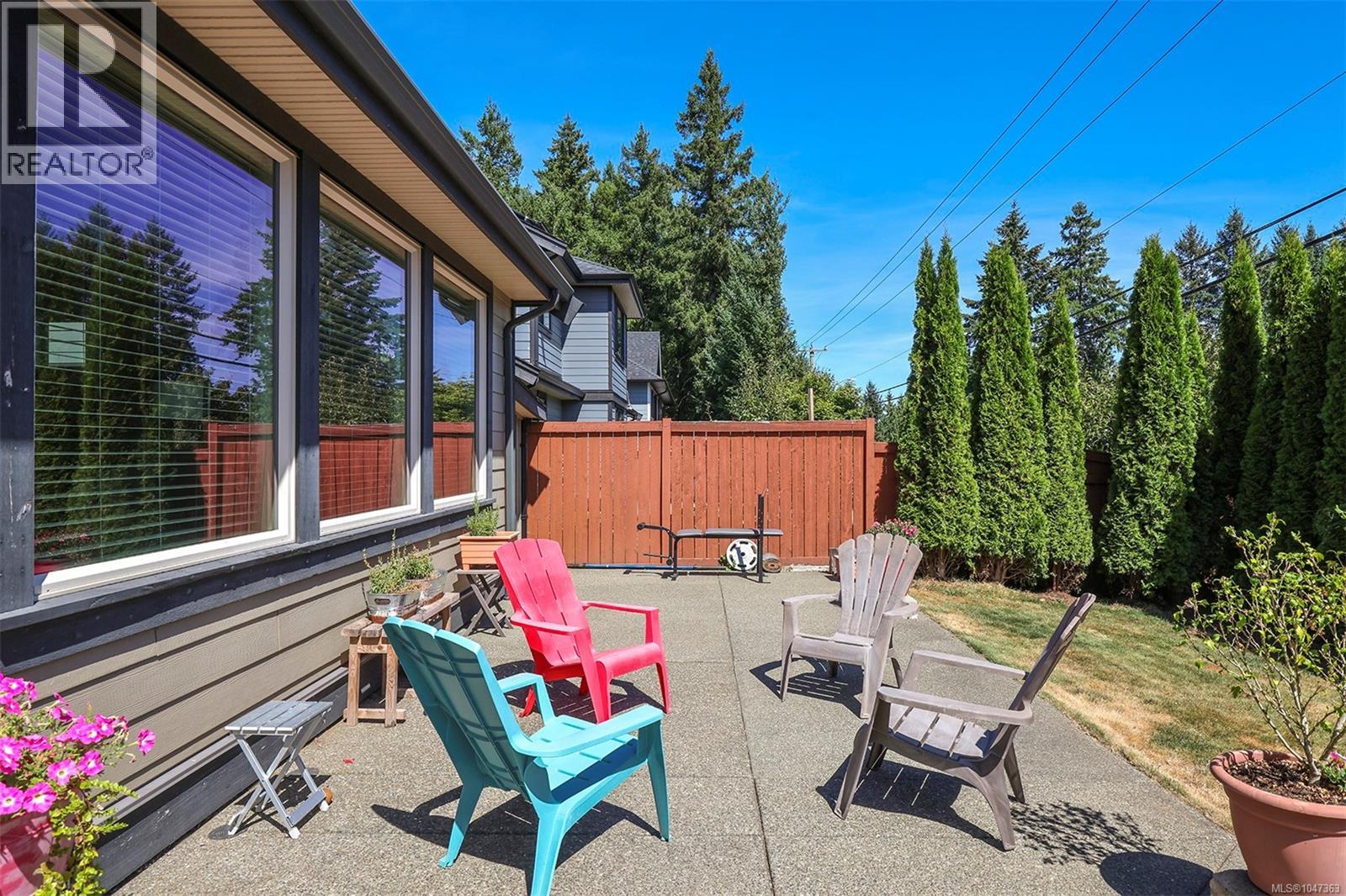 2967 Cascara Cres - Image 35
