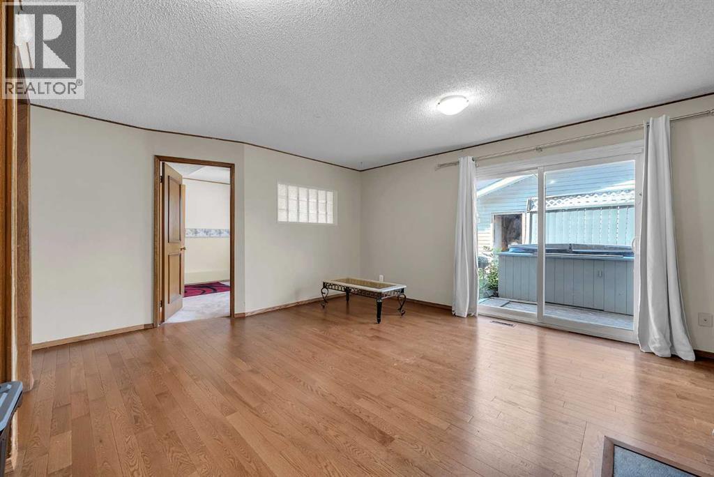 28 Macewan Meadow Link NW - 28