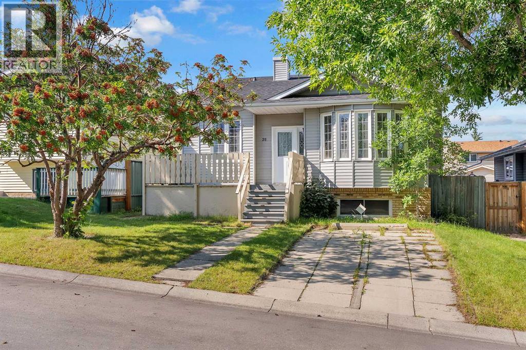 28 Macewan Meadow Link NW - 1
