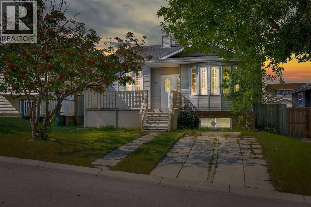 28 Macewan Meadow Link NW - 2