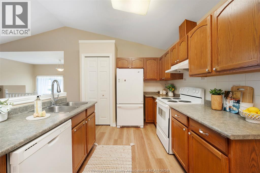 280 DIEPPE CRESCENT - 25