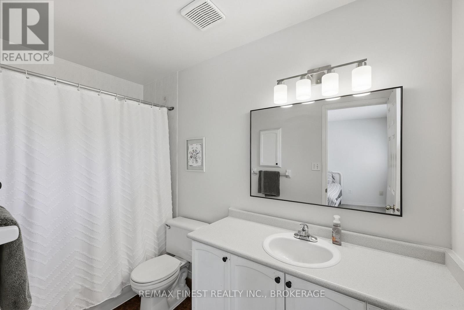 416 FIELDSTONE DRIVE - 21