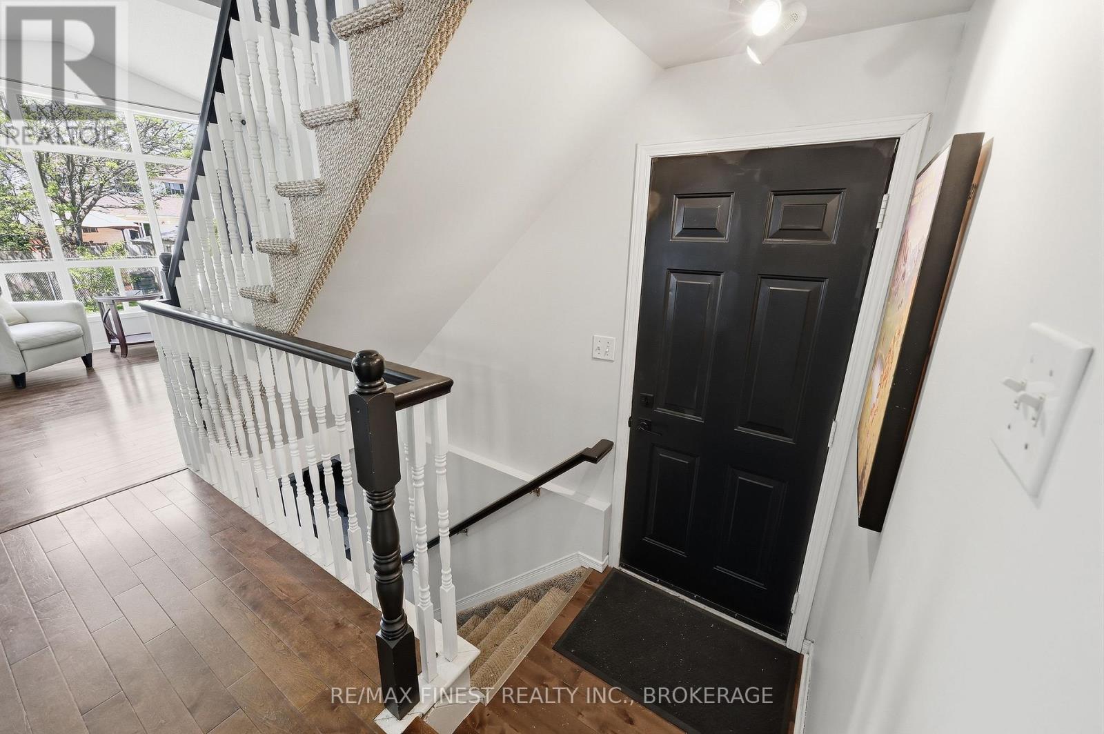 416 FIELDSTONE DRIVE - 27