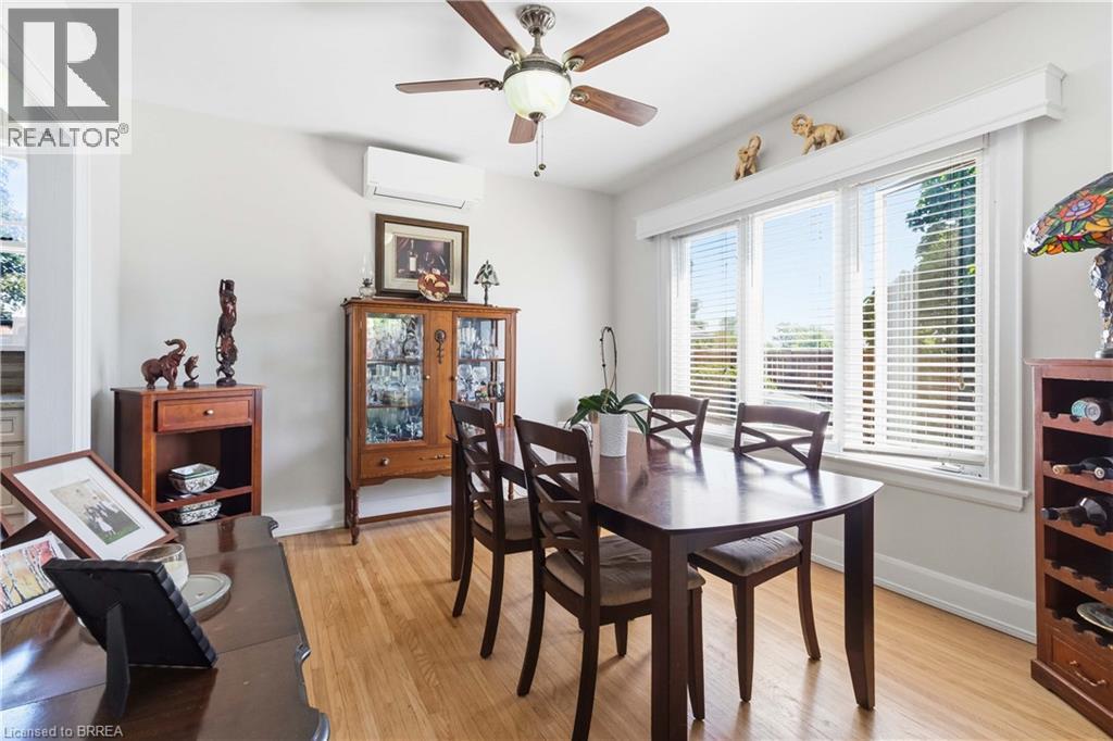 134 QUEENSWAY Drive - Image 14
