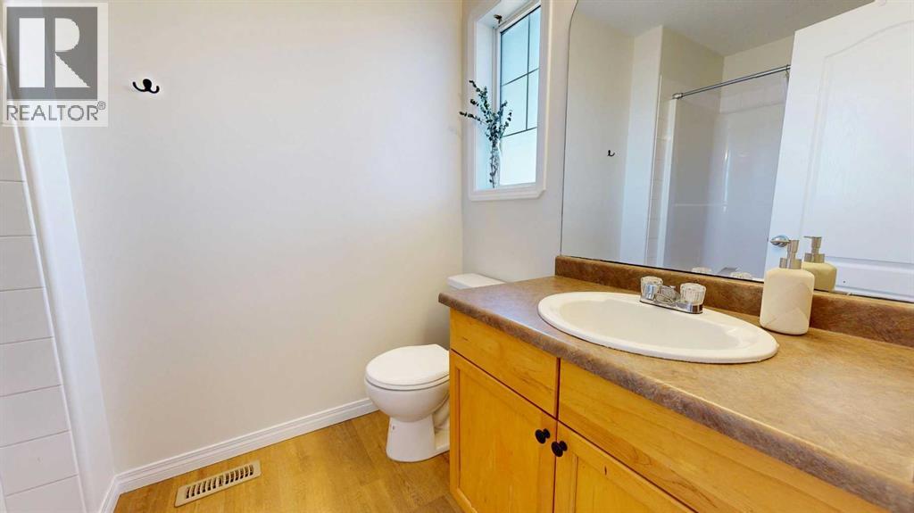 9009 93 Avenue - Image 25