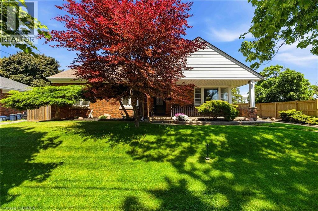 134 QUEENSWAY Drive - Image 5