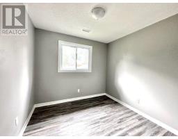 Laundry room - 433 South Street, London East, ON N6B1C1 Photo 10