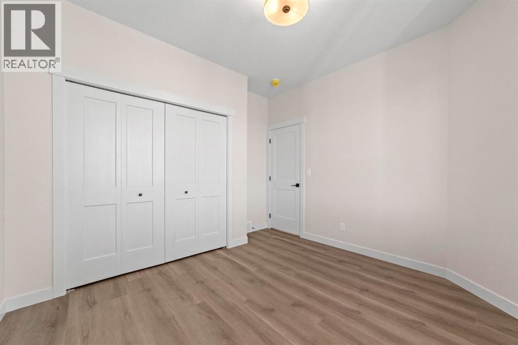 7501 38A Avenue - 18